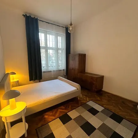 2-bedroom Near Untold With Parking Cluj-Napoca