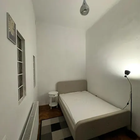 2-bedroom Near Untold With Parking * Cluj-Napoca